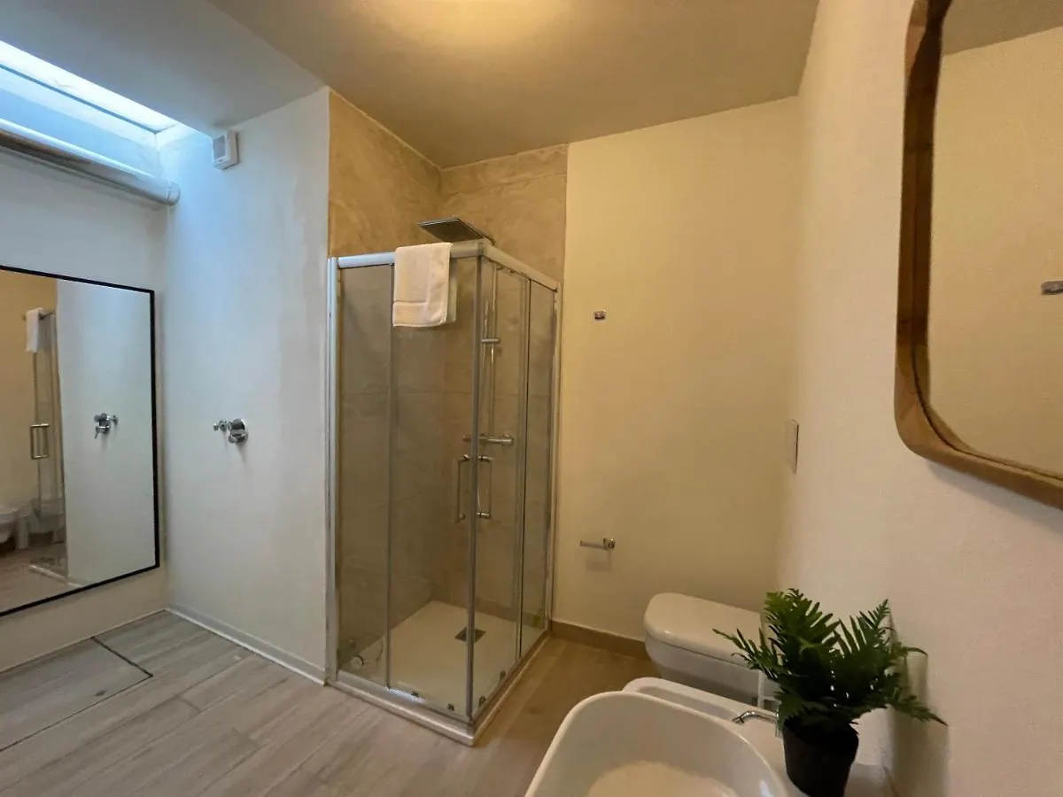 Brera-Centro Nuovo Appartamento Con Cortile Privato ميلان 0*,